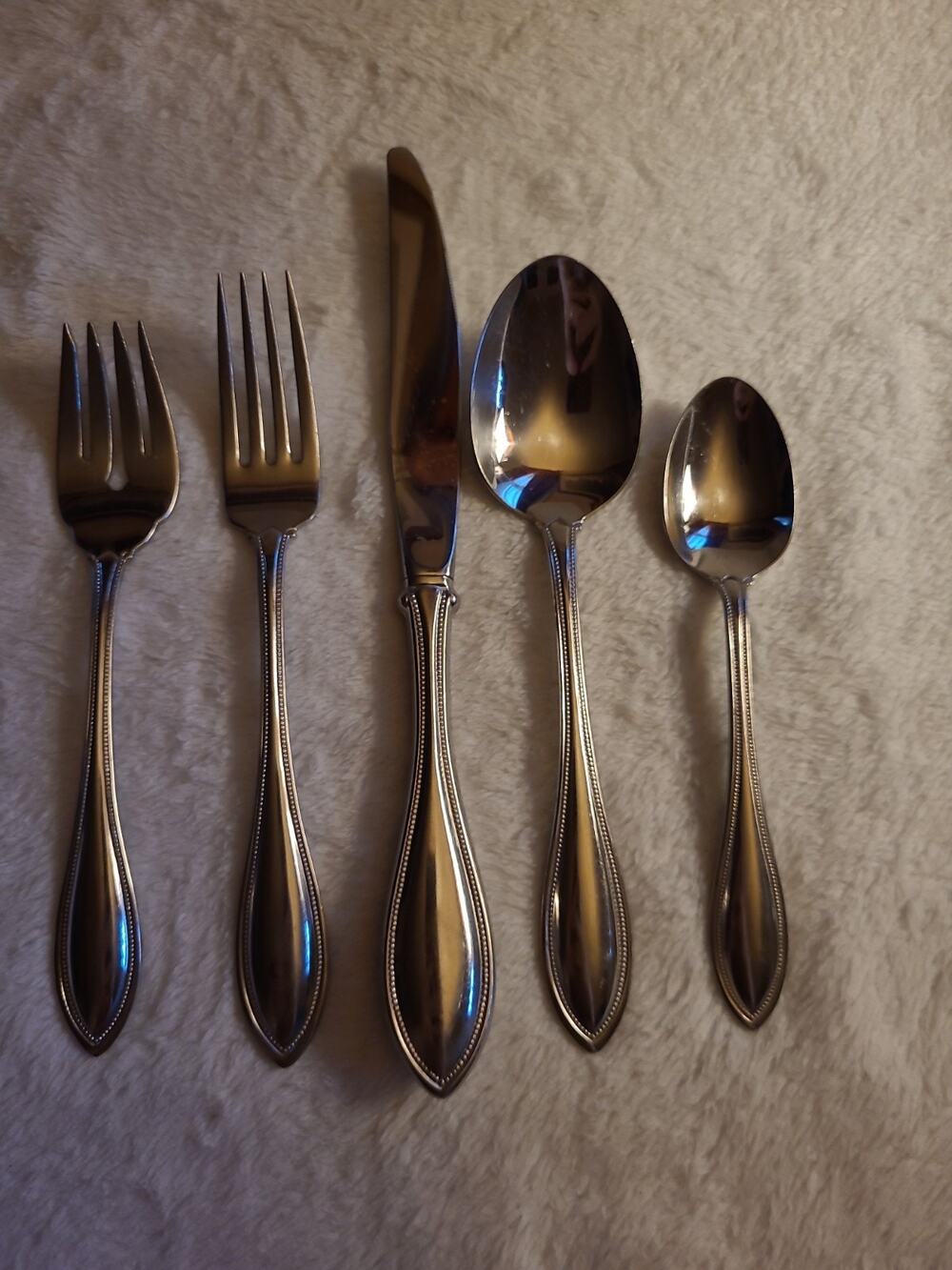 Oneida American Harmony 15-Piece Stainless Flatware Set | Service for 3
